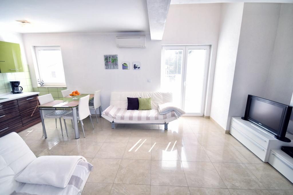 Apartments Link โรวีน ห้อง รูปภาพ